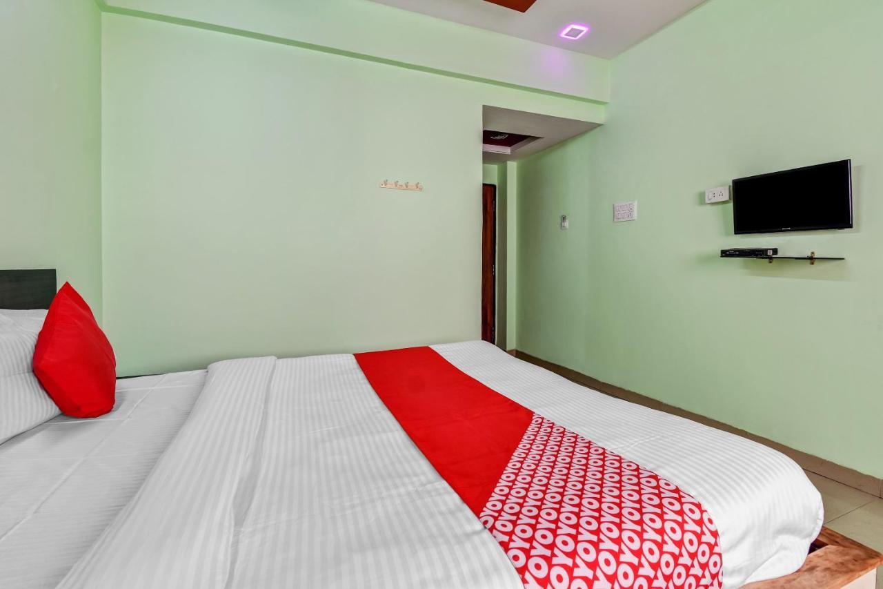 סולאפור Oyo Hotel Samarth Lodge מראה חיצוני תמונה