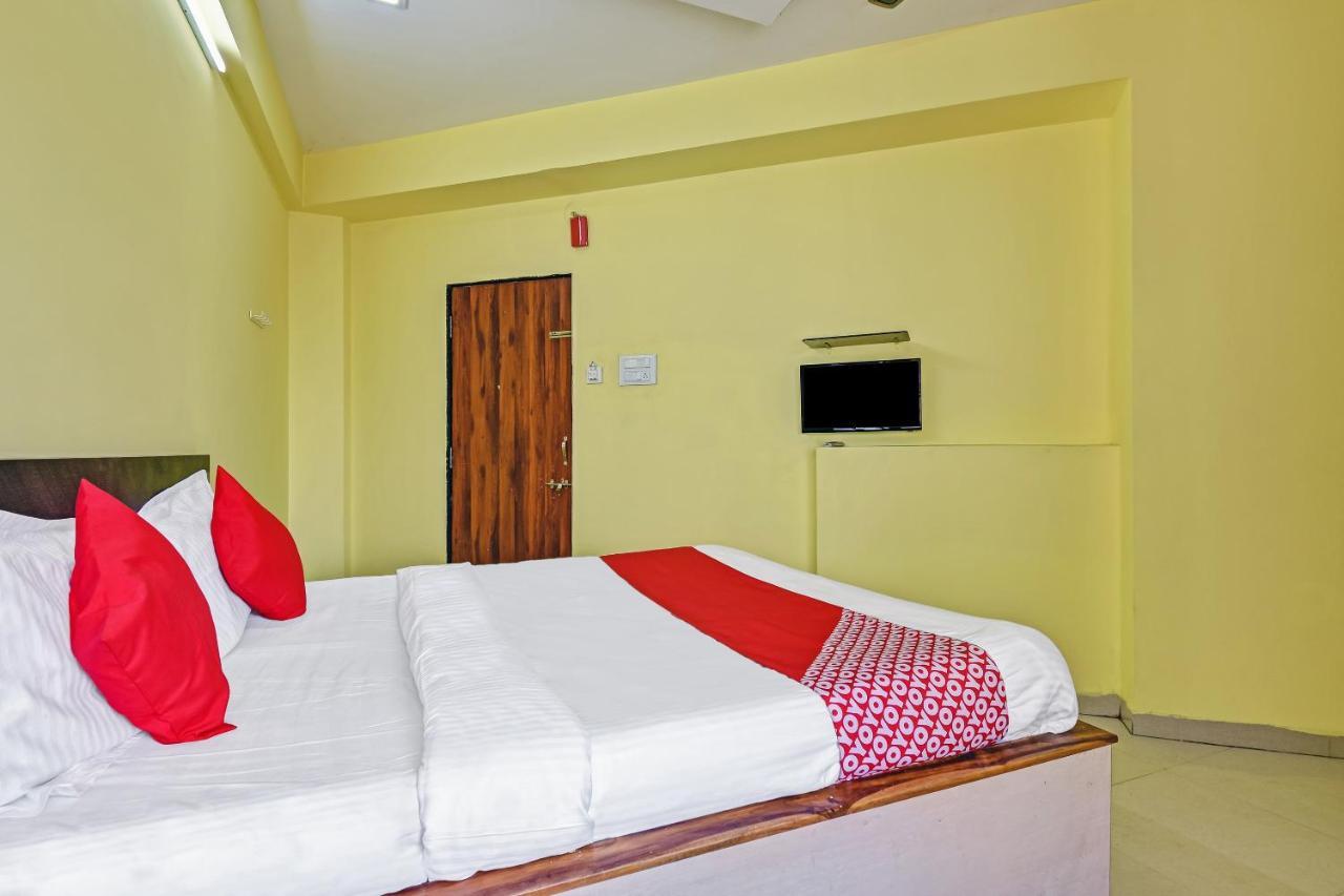 סולאפור Oyo Hotel Samarth Lodge מראה חיצוני תמונה