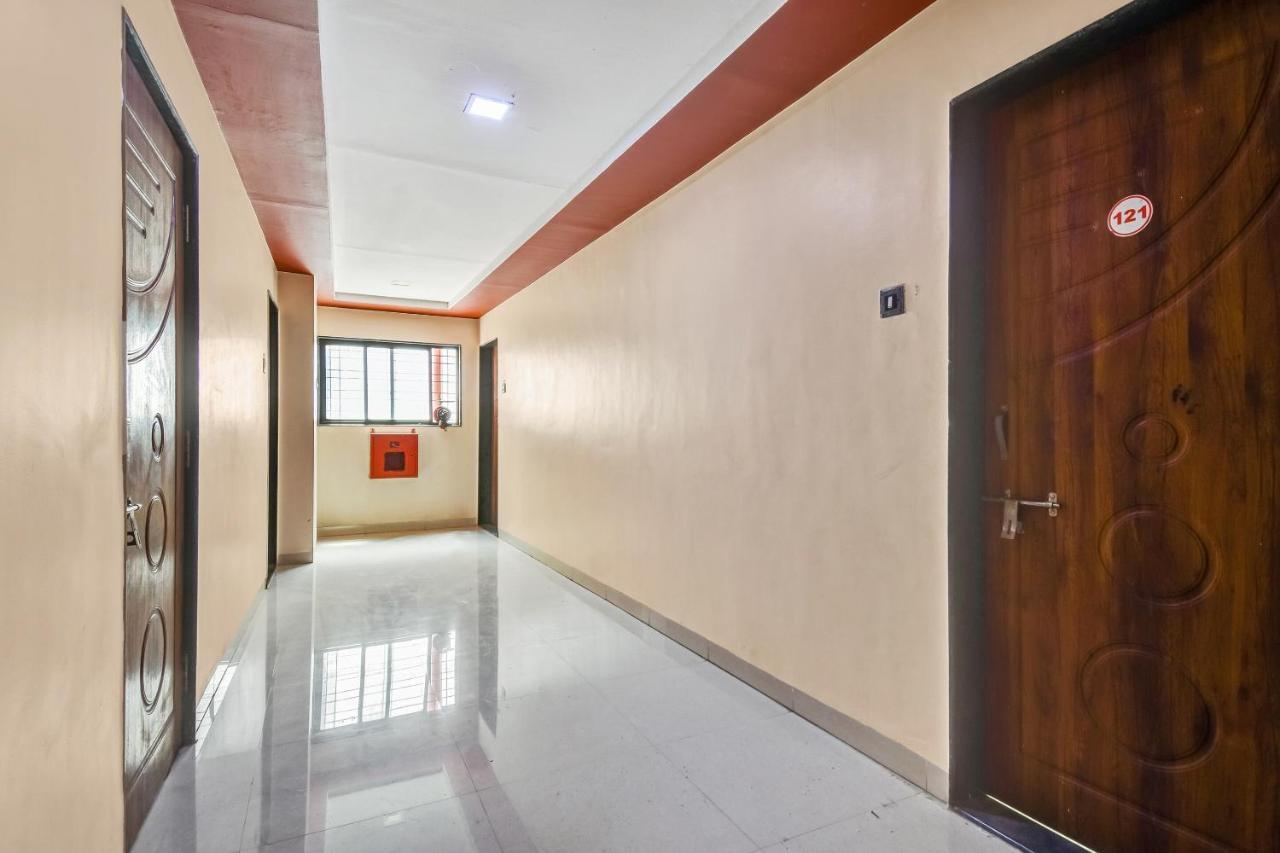 סולאפור Oyo Hotel Samarth Lodge מראה חיצוני תמונה
