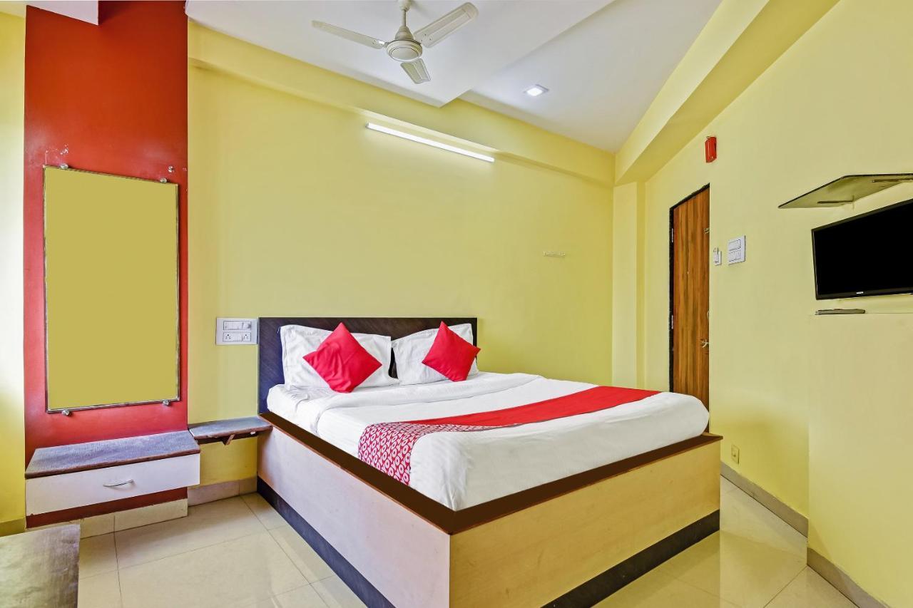 סולאפור Oyo Hotel Samarth Lodge מראה חיצוני תמונה
